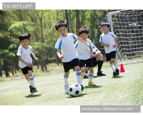 掌握足球技巧的全面指南从基础到进阶教你如何踢好足球 掌握足球技巧的全面指南从基础到进阶教你如何踢好足球