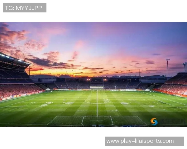 东单足球:激情四射的城市绿茵场,见证梦想与荣耀的交汇点 东单足球:激情四射的城市绿茵场,见证梦想与荣耀的交汇点